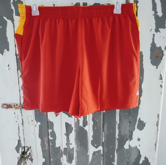 NWT $30 LARGE TEK GEAR REFLECTIVE RUNNING SHORTS - Picture 1 of 11